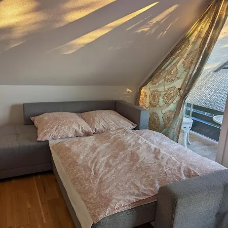 Apartment Lorenz Domizil *